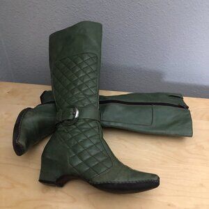 Zandalee Gamuzo High Boots Women's EUR 37 Green Quilted & Buckled Made in Italy